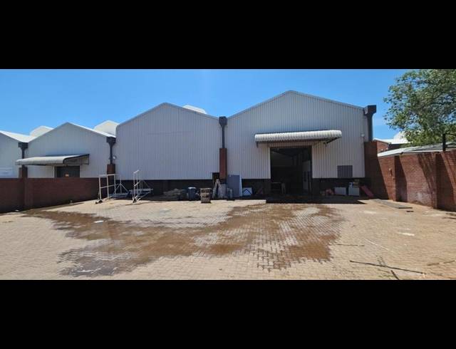 INDUSTRIAL PROPERTY TO RENT IN RANDJESPARK